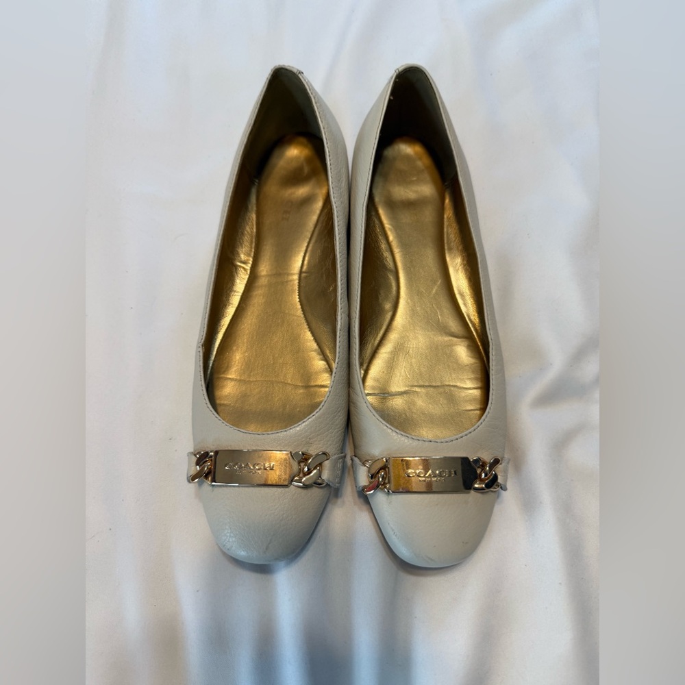 Chic White Leather Flats with Gold Accents